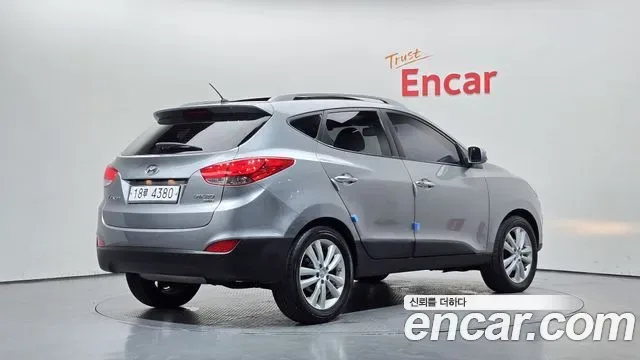 Hyundai Tucson ix, 2011 — фото 2