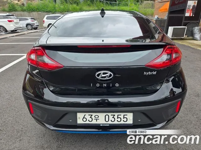 Hyundai Ioniq Ionic Hybrid, 2016 — фото 2