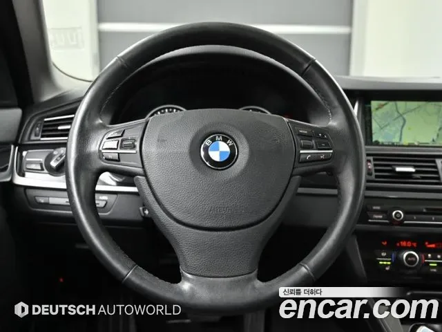 BMW 5-Series F10, 2013 — фото 13