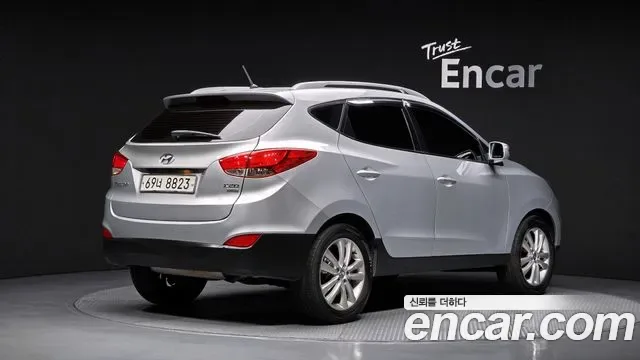 Hyundai Tucson ix, 2012 — фото 2