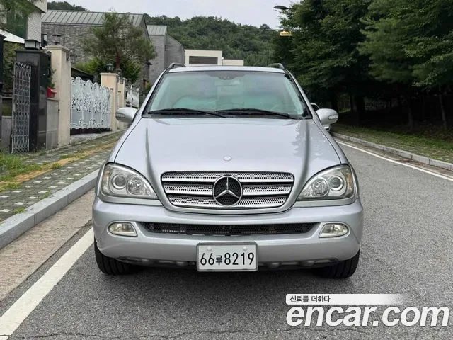 Mercedes-Benz M-Class W163