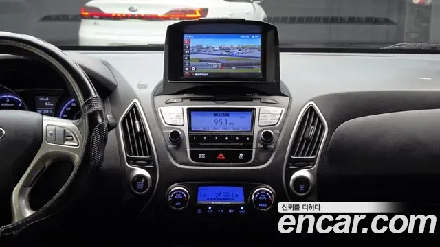 Hyundai Tucson ix, 2011 — фото 14