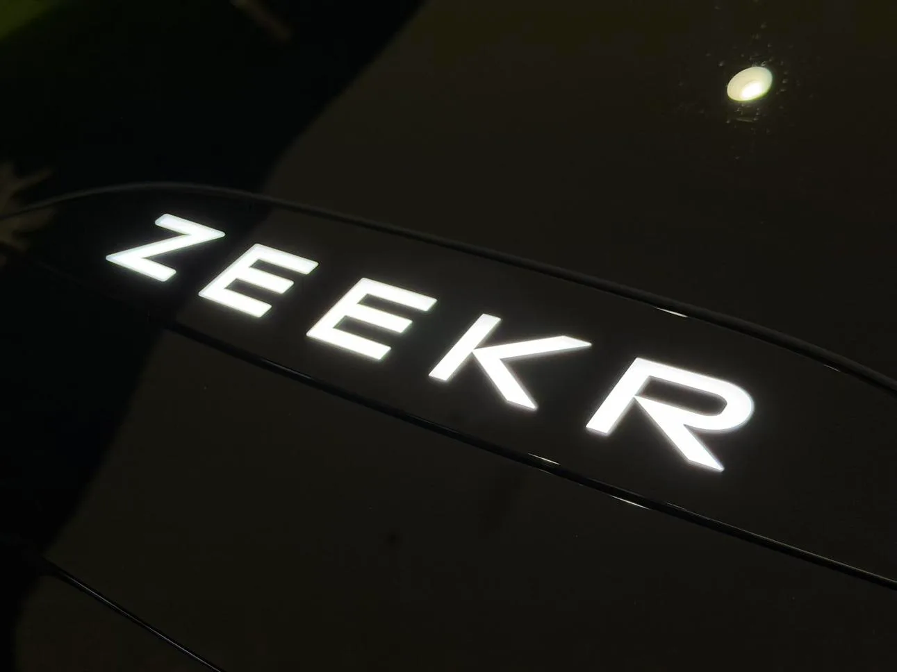 ZEEKR 007GT, 2026 — фото 23