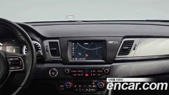 Kia Niro, 2016 — фото 16