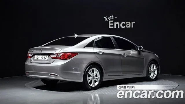 Hyundai Sonata YF Sonata, 2009 — фото 2