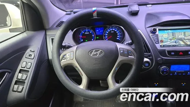 Hyundai Tucson ix, 2012 — фото 13