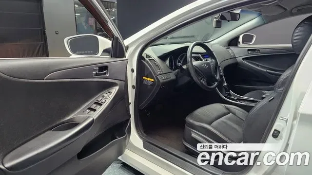 Hyundai Sonata Hybrid, 2013 — фото 10