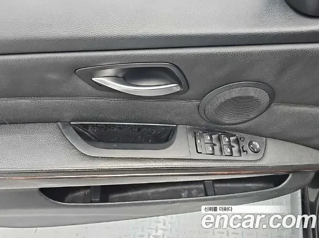 BMW 3-Series E90, 2005 — фото 14
