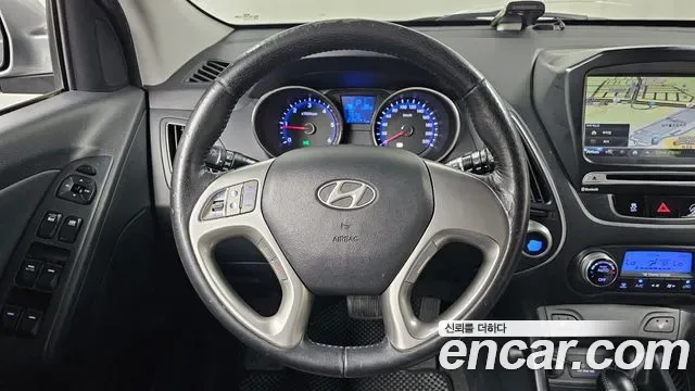 Hyundai Tucson ix, 2010 — фото 13