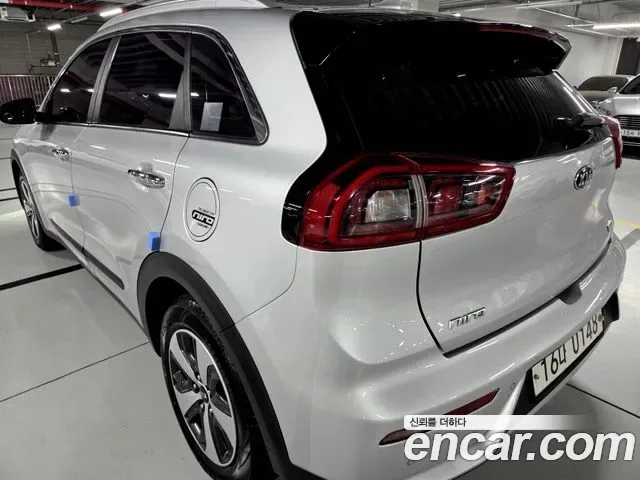 Kia Niro, 2016 — фото 5