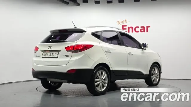 Hyundai Tucson ix, 2012 — фото 2