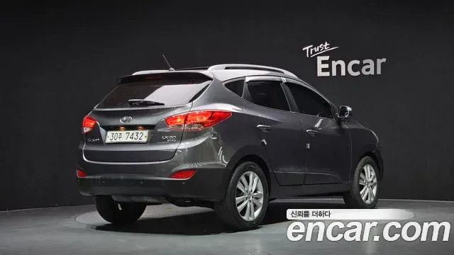 Hyundai Tucson ix, 2010 — фото 2