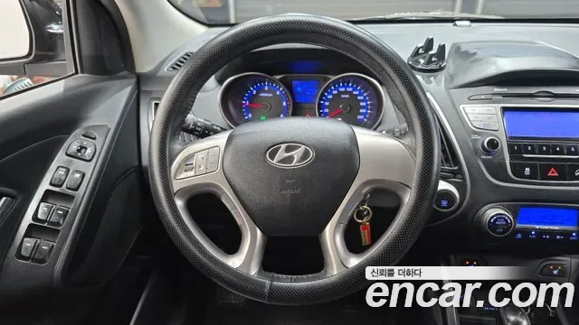 Hyundai Tucson ix, 2010 — фото 13