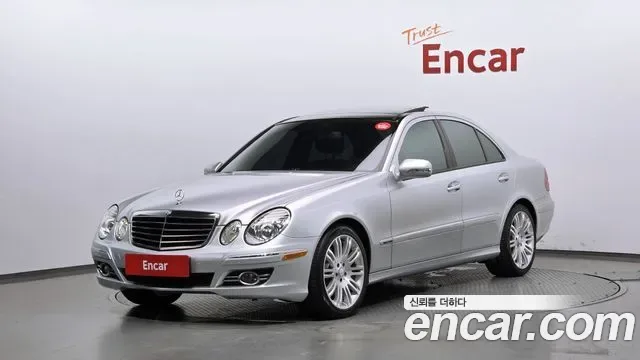 Mercedes-Benz E-Class W211