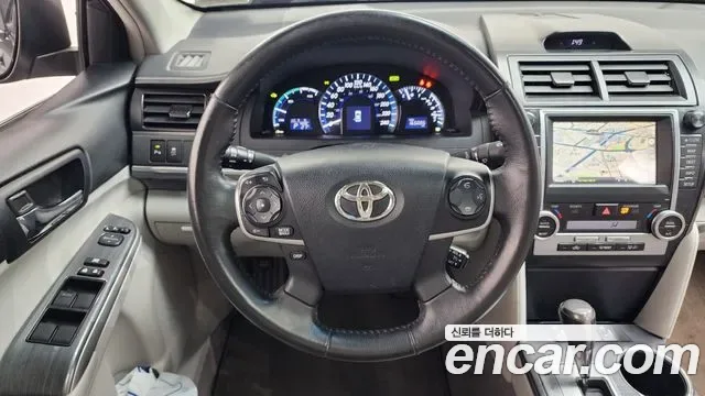 Toyota Camry, 2013 — фото 15