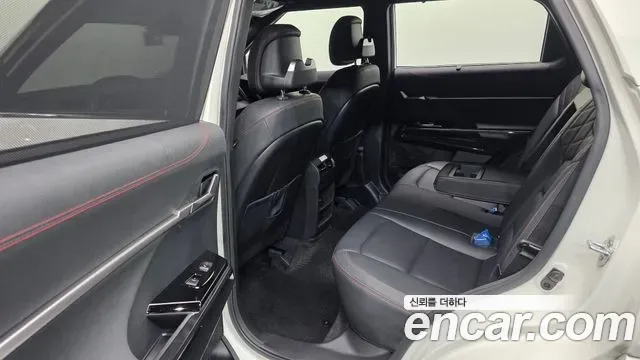 KG_Mobility_Ssangyong Actyon Activian, 2025 — фото 12