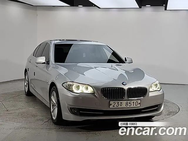 BMW 5-Series F10, 2010 — фото 2