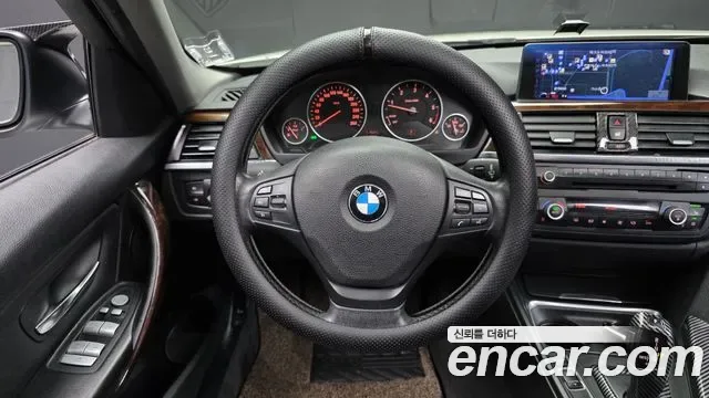 BMW 3-Series F30, 2012 — фото 13