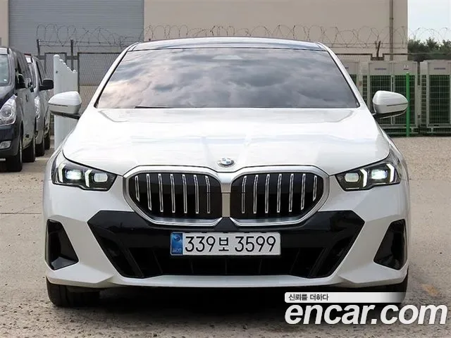 BMW 5-Series G60