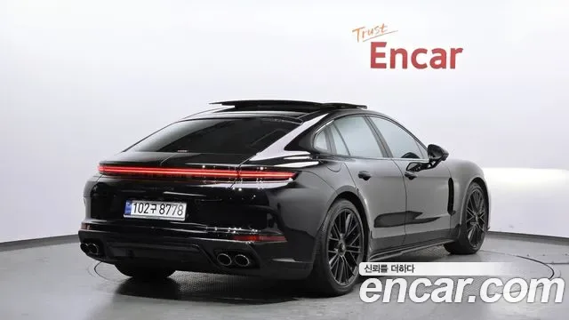Porsche Panamera 976, 2025 — фото 2