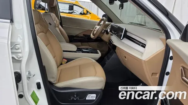 KG_Mobility_Ssangyong Actyon Activian, 2025 — фото 11