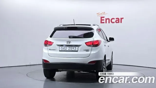 Hyundai Tucson ix, 2012 — фото 4