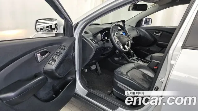Hyundai Tucson ix, 2010 — фото 10
