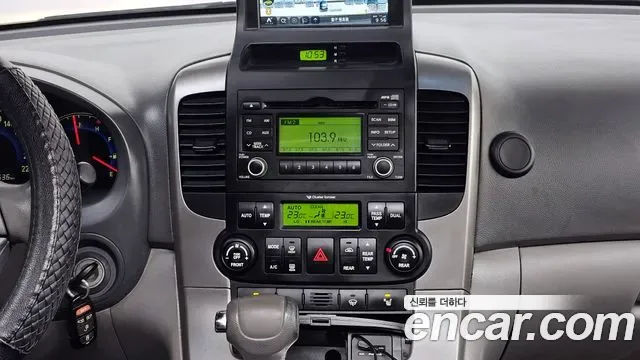 Kia Canival Carnival R, 2010 — фото 15