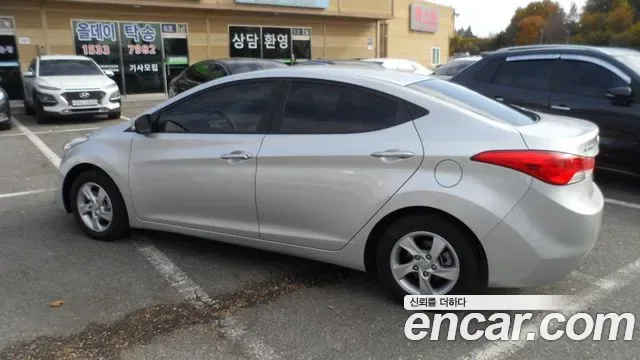 Hyundai Avante MD