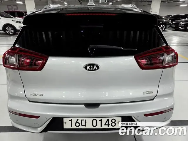 Kia Niro, 2016 — фото 6
