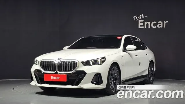 BMW 5-Series G60