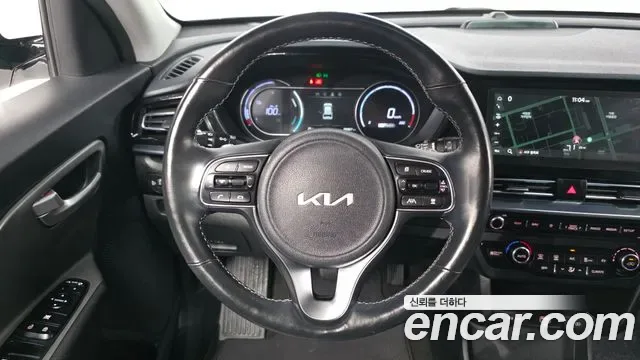 Kia Niro Plus, 2022 — фото 13