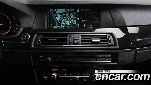 BMW 5-Series F10, 2013 — фото 14