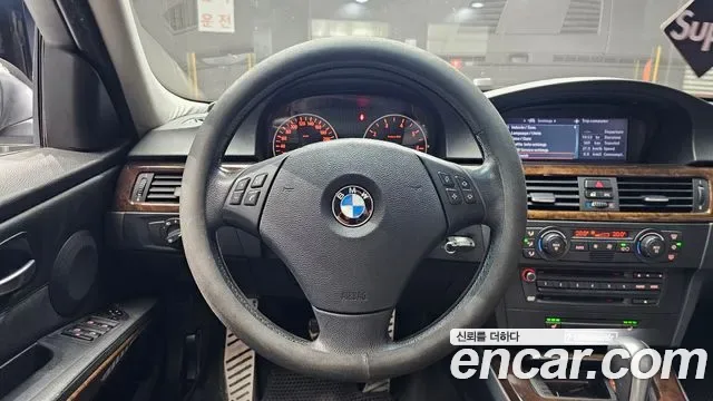 BMW 3-Series E90, 2005 — фото 13