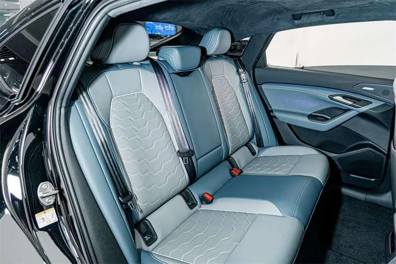 Audi Q6L Sportback e-tron, 2026 — фото 24