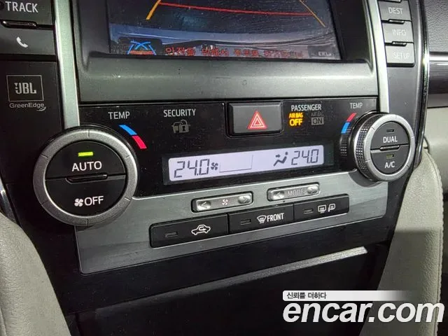 Toyota Camry, 2013 — фото 14