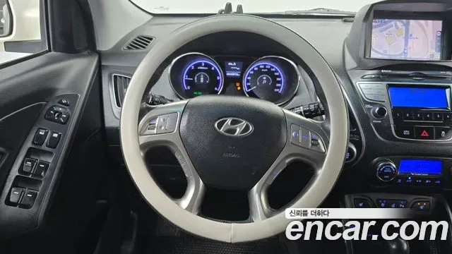 Hyundai Tucson ix, 2011 — фото 12