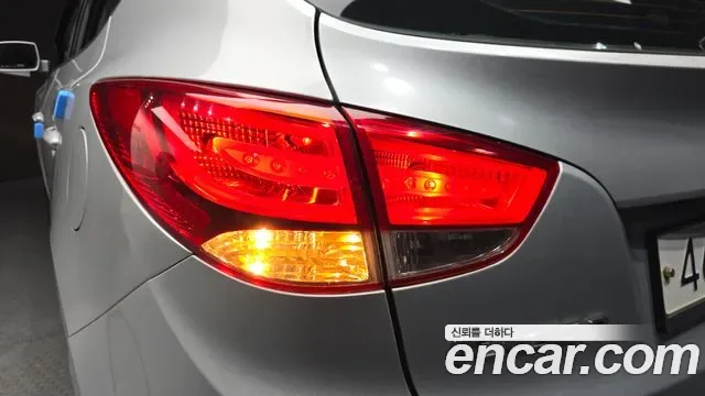 Hyundai Tucson ix, 2011 — фото 23