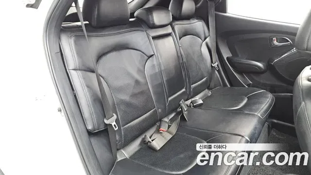 Hyundai Tucson ix, 2010 — фото 11