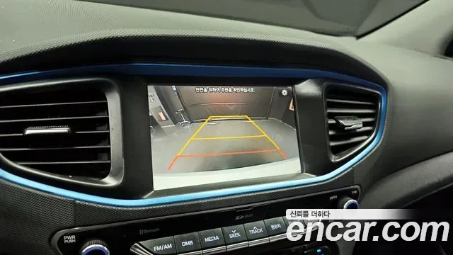 Hyundai Ioniq Ionic Hybrid, 2016 — фото 15