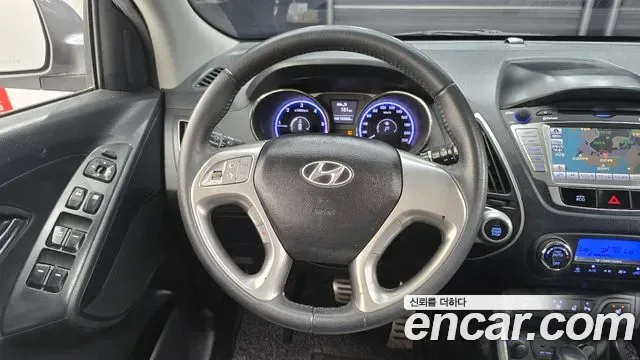 Hyundai Tucson ix, 2011 — фото 13