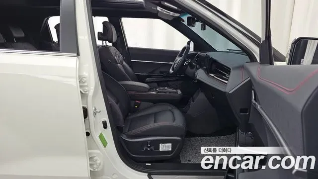 KG_Mobility_Ssangyong Actyon Activian, 2025 — фото 11