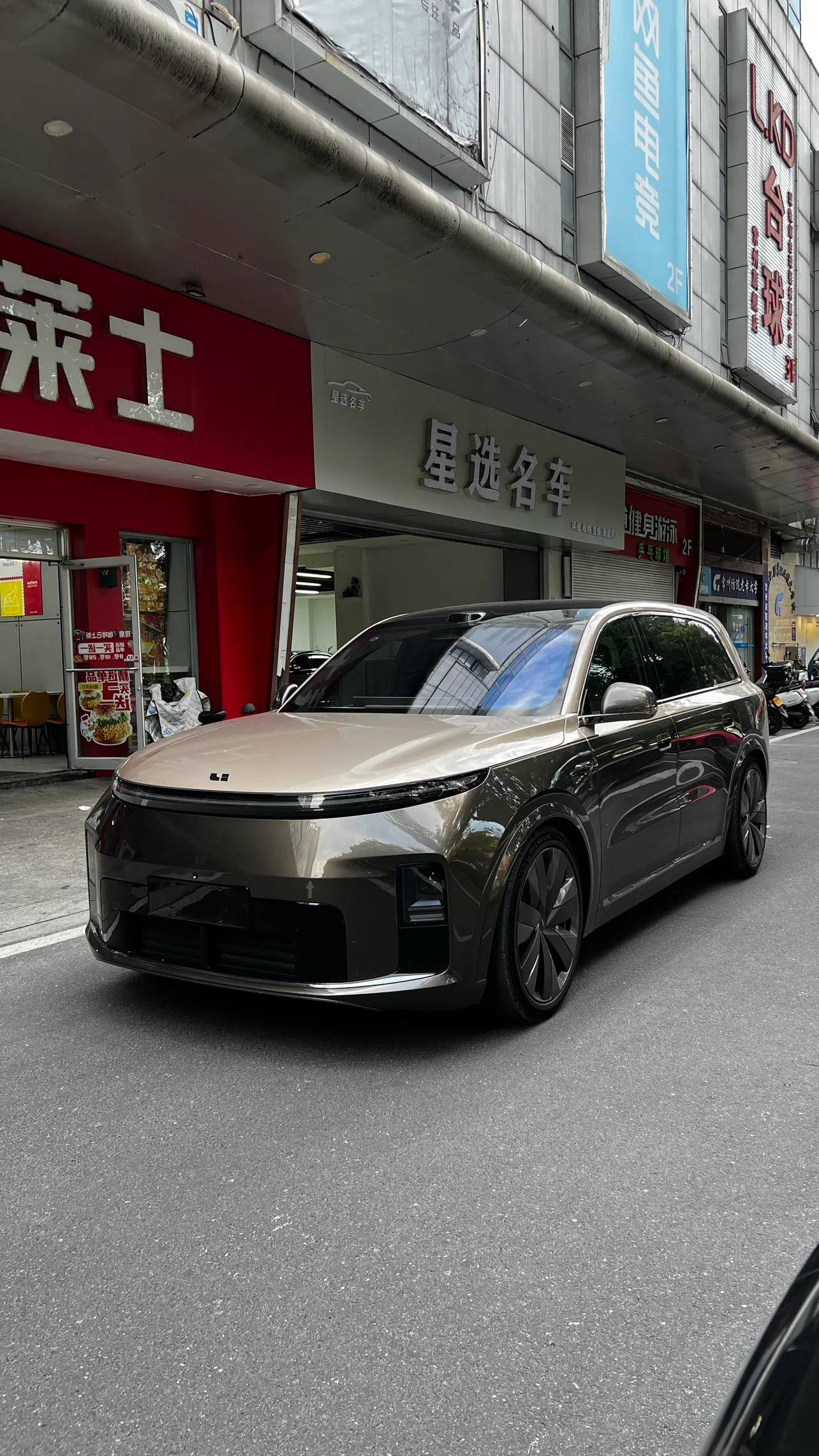Li Auto Ideal L9
