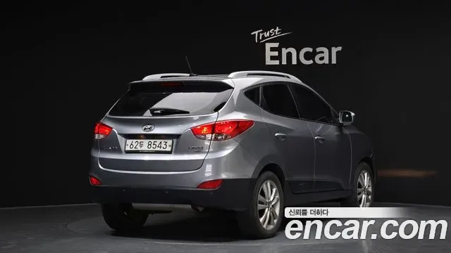 Hyundai Tucson ix, 2011 — фото 2