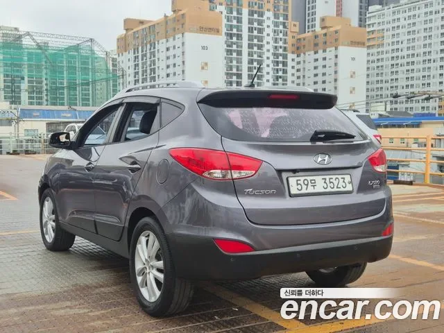 Hyundai Tucson ix, 2012 — фото 6