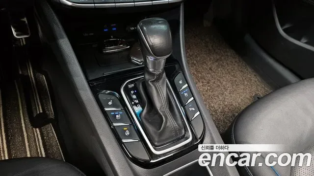 Hyundai Ioniq Ionic Hybrid, 2016 — фото 9