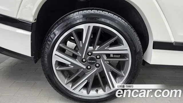 KG_Mobility_Ssangyong Actyon Activian, 2025 — фото 5