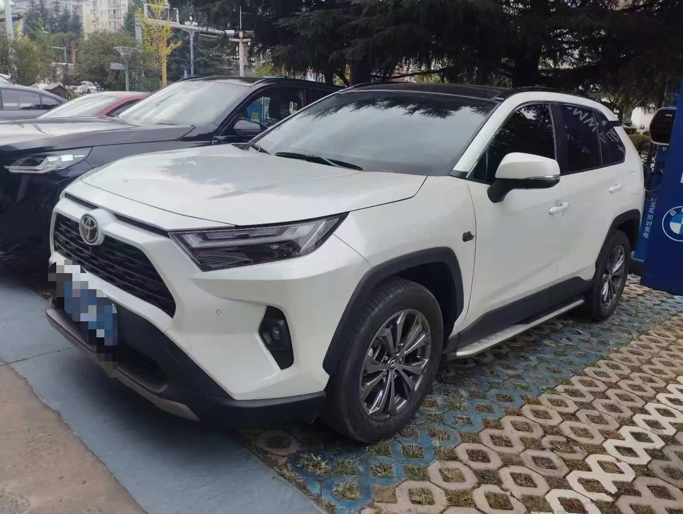 Toyota RAV4 Rongfang