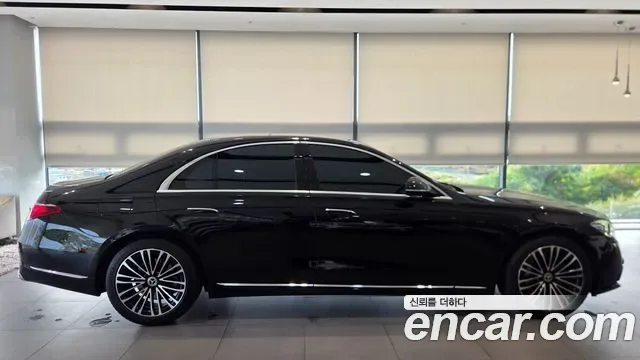 Mercedes-Benz S-Class W223, 2025 — фото 3