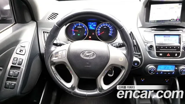 Hyundai Tucson ix, 2010 — фото 13